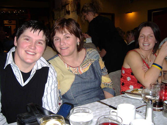 N�ra agus M�ir�n